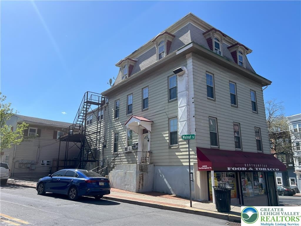 601 Walnut Avenue unit: 5