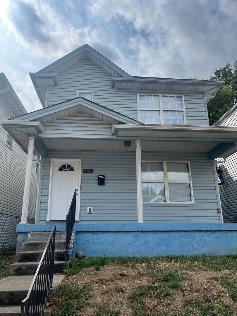 Beautifully renovated 3 bedroom house!