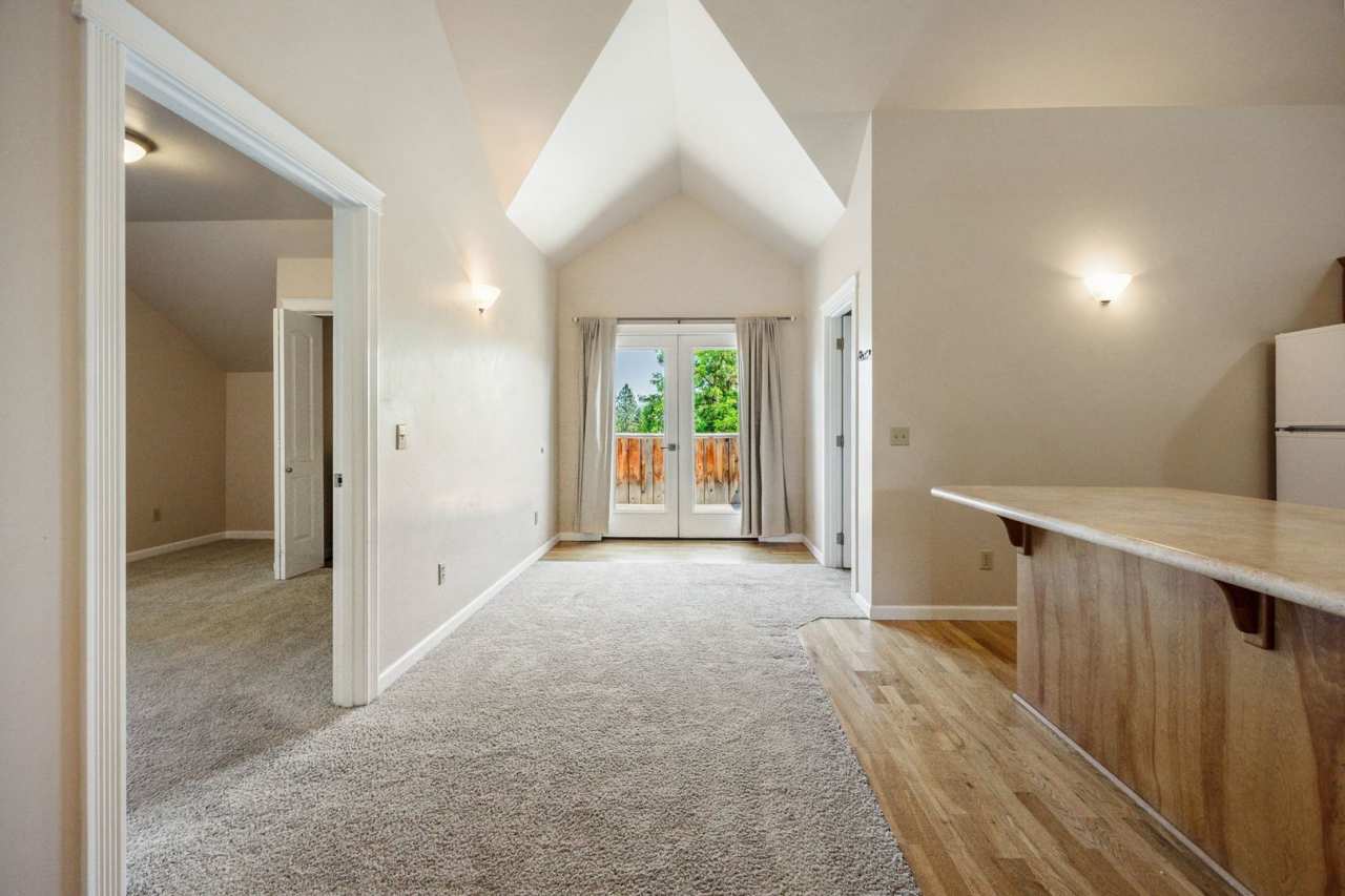 Peaceful 2-bedroom 1-bath Cottage with Deck, Privacy, and Scenic Views! $200 Utility fee pays for electric and water/sewer