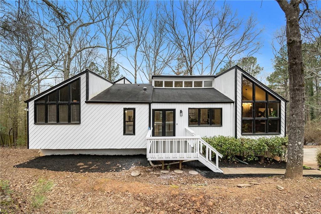 1850 Cedar Cliff Drive