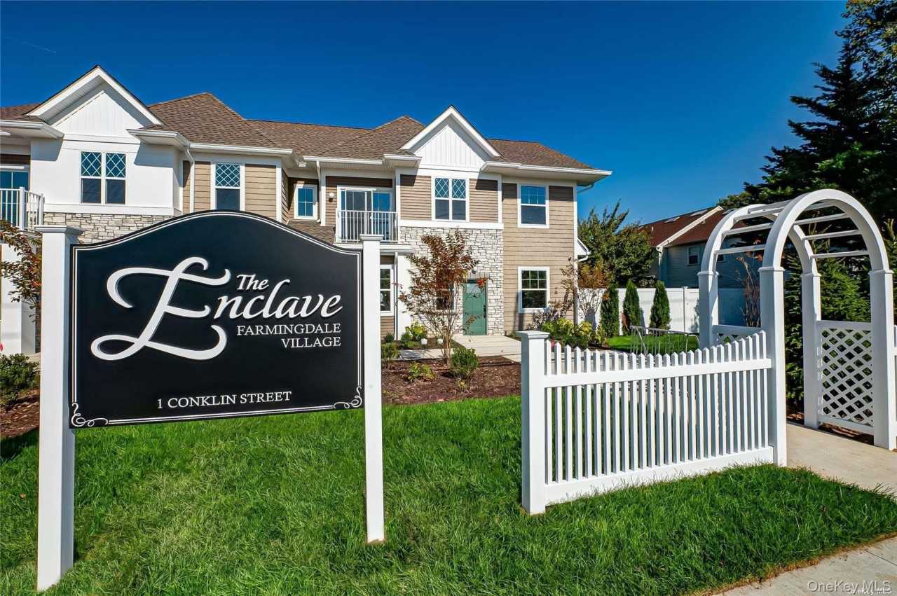 1 Conklin Street unit: 106