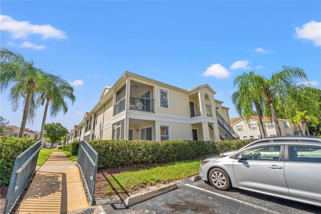 3 / 2 Grand Palms Condo
