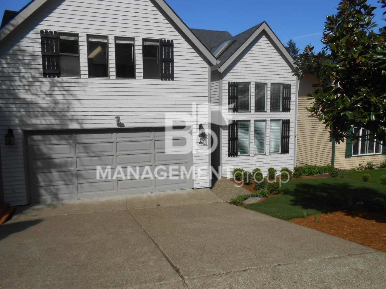 Updated Lake Oswego/Mt. Park Home With Tons of Natural Light