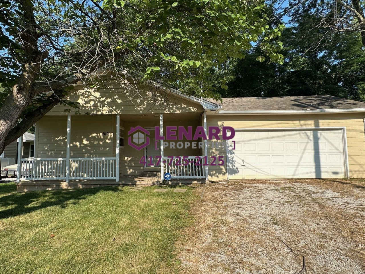 Spacious Home Ready For Move In!