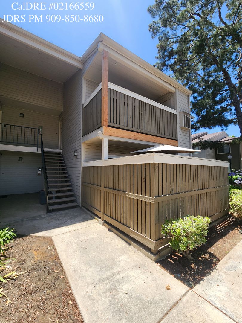 Price Lowered! Ontario 2 Bedroom Condo