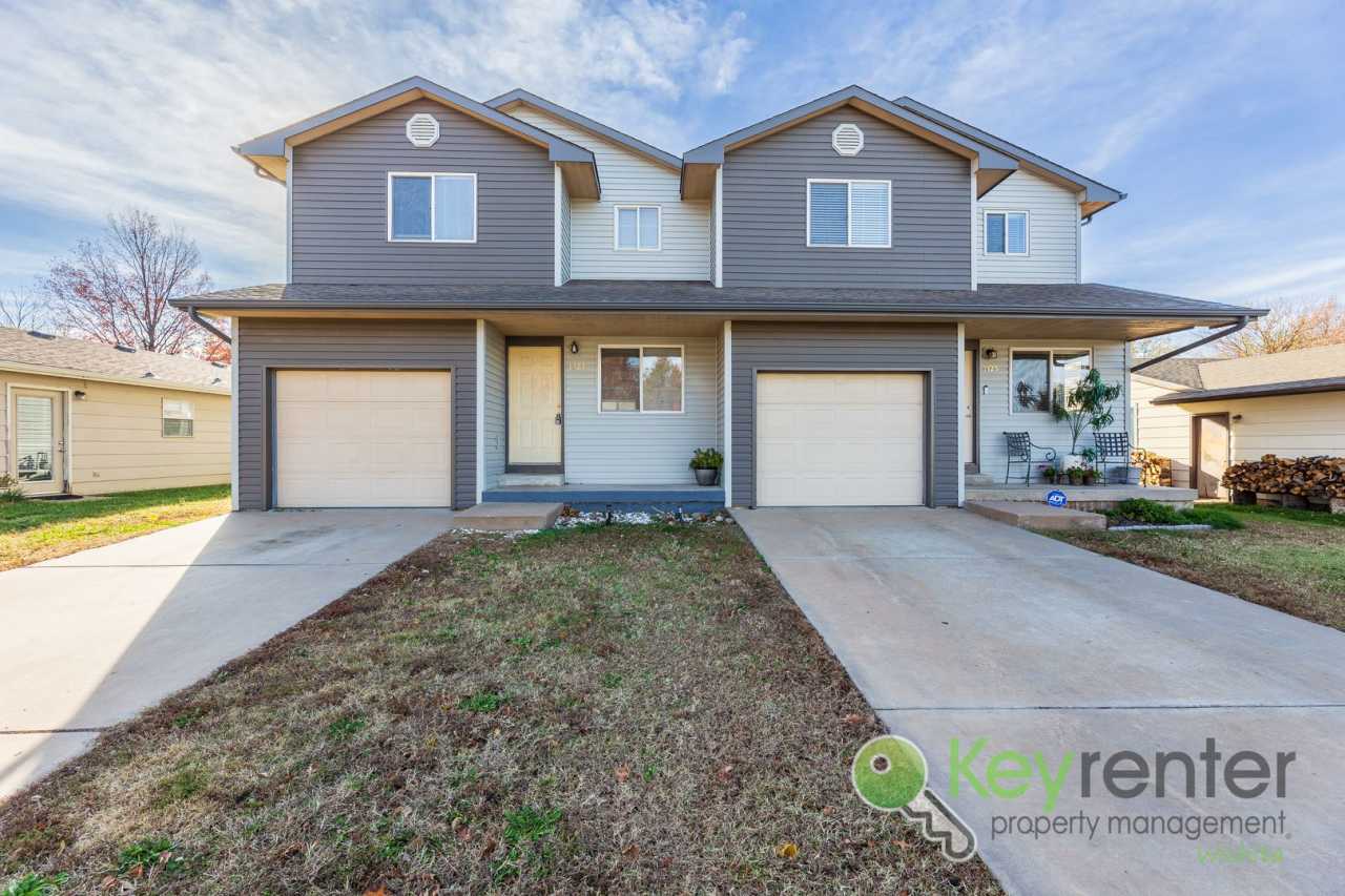 2 WEEKS FREE! Stunning 3 Bed 2.5 Bath