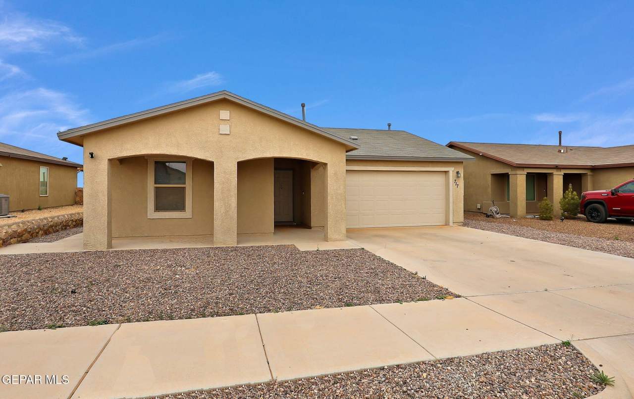 717 Nuevo Desierto Drive