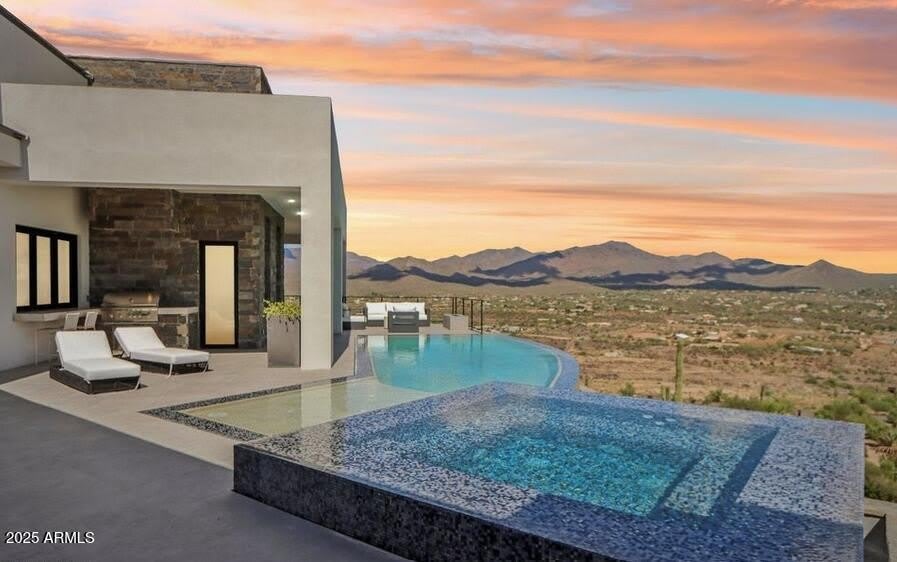 4880 E LONE MOUNTAIN Road N