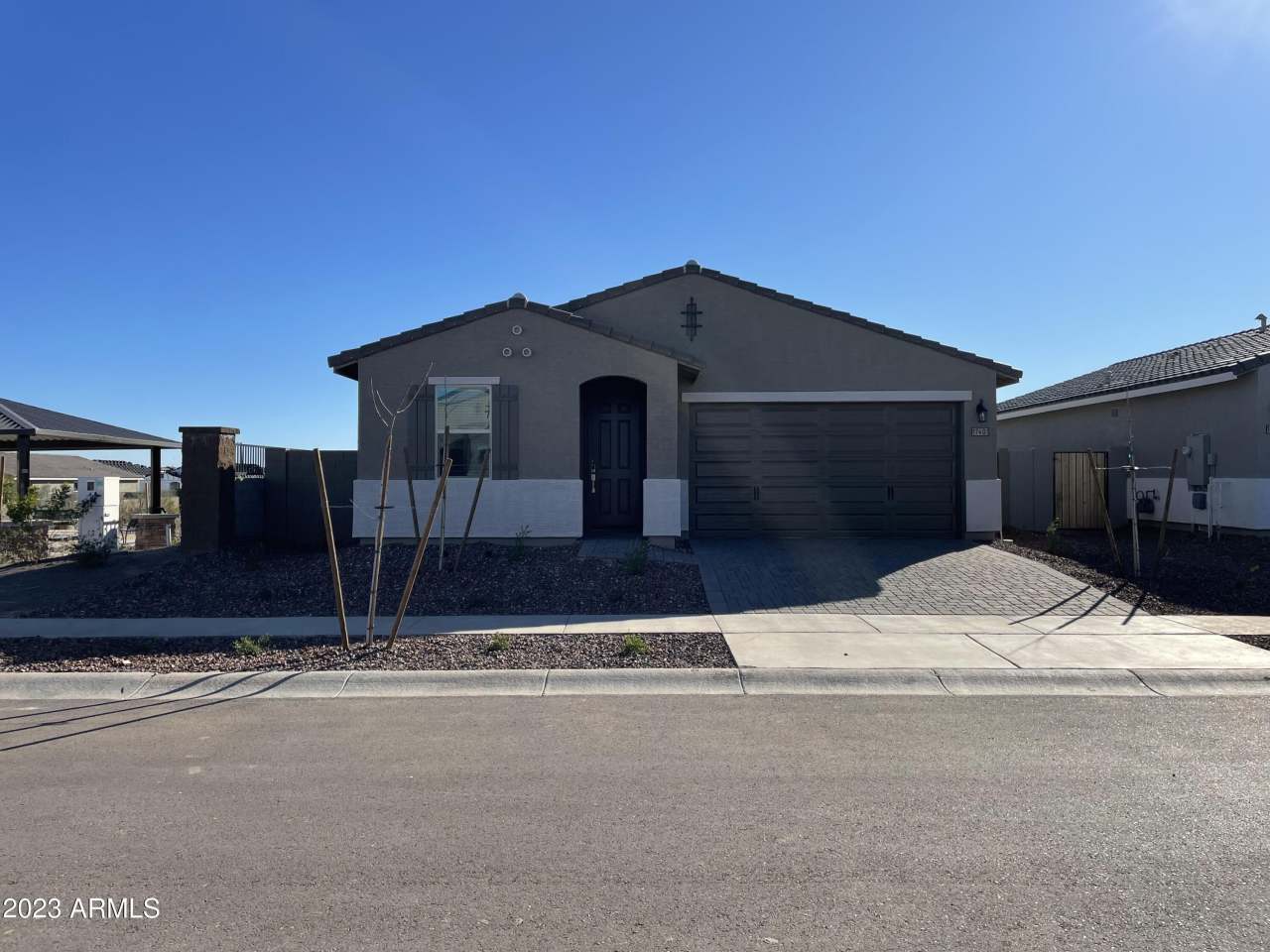 17401 W RED FOX Road