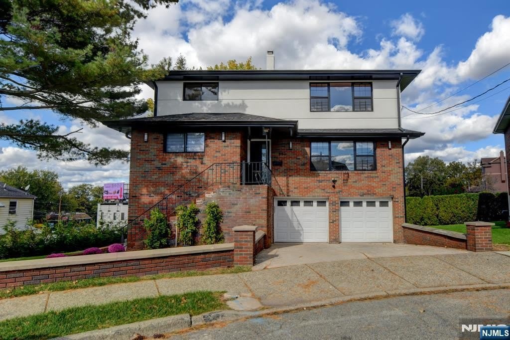 853 Elizabeth Street