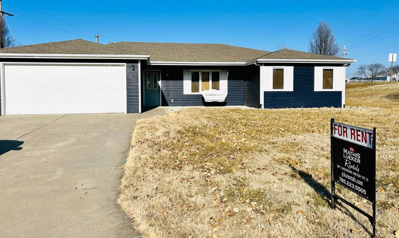 Beautiful Home, Great Location!