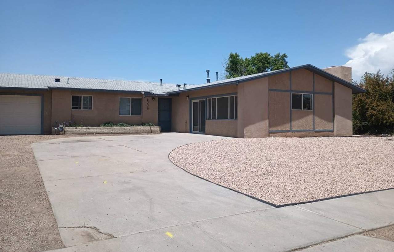 Immaculate, newly updated 3-bedroom, 2 bath house