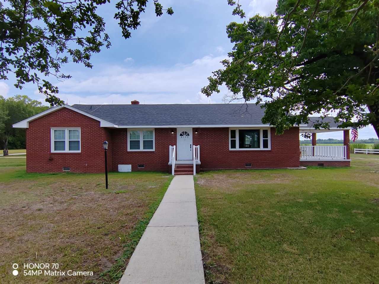 Charming 4-Bedroom Home for Rent – Peaceful  Nature-Filled Setting