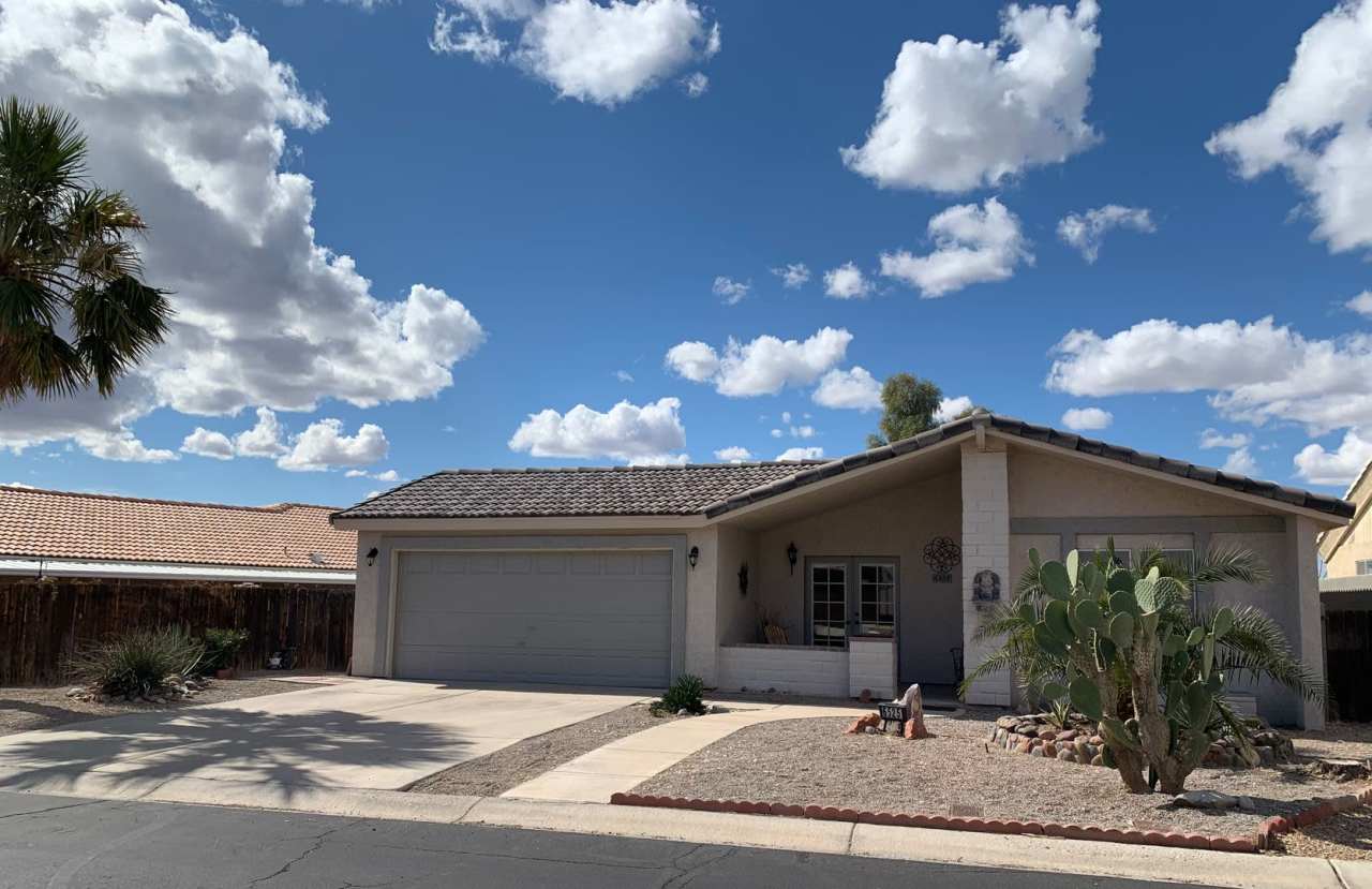 VACATION RENTAL-2 bedroom/2 bath