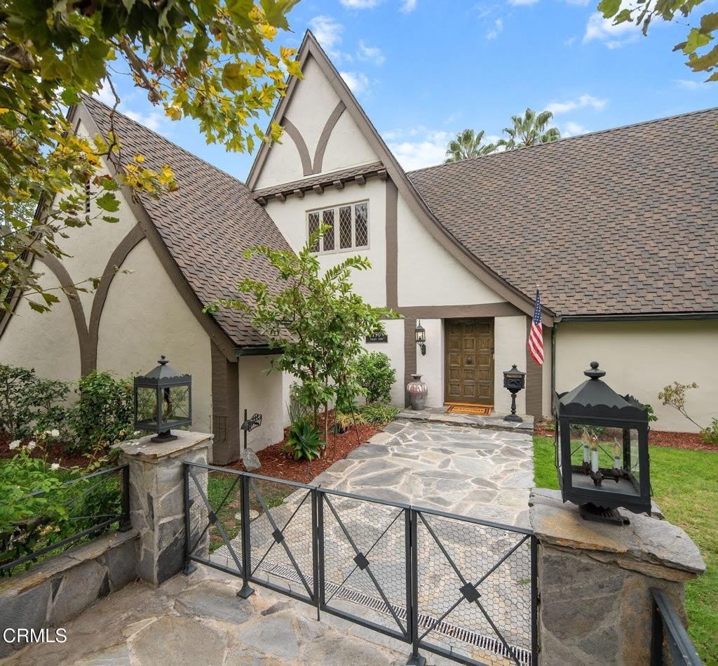 790 Huntington Circle