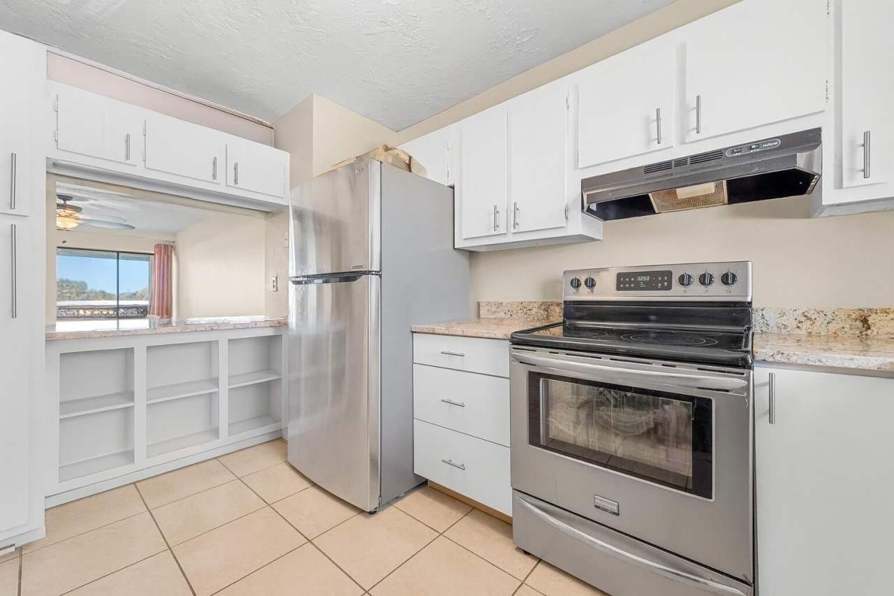 1901 W Woolbright Road