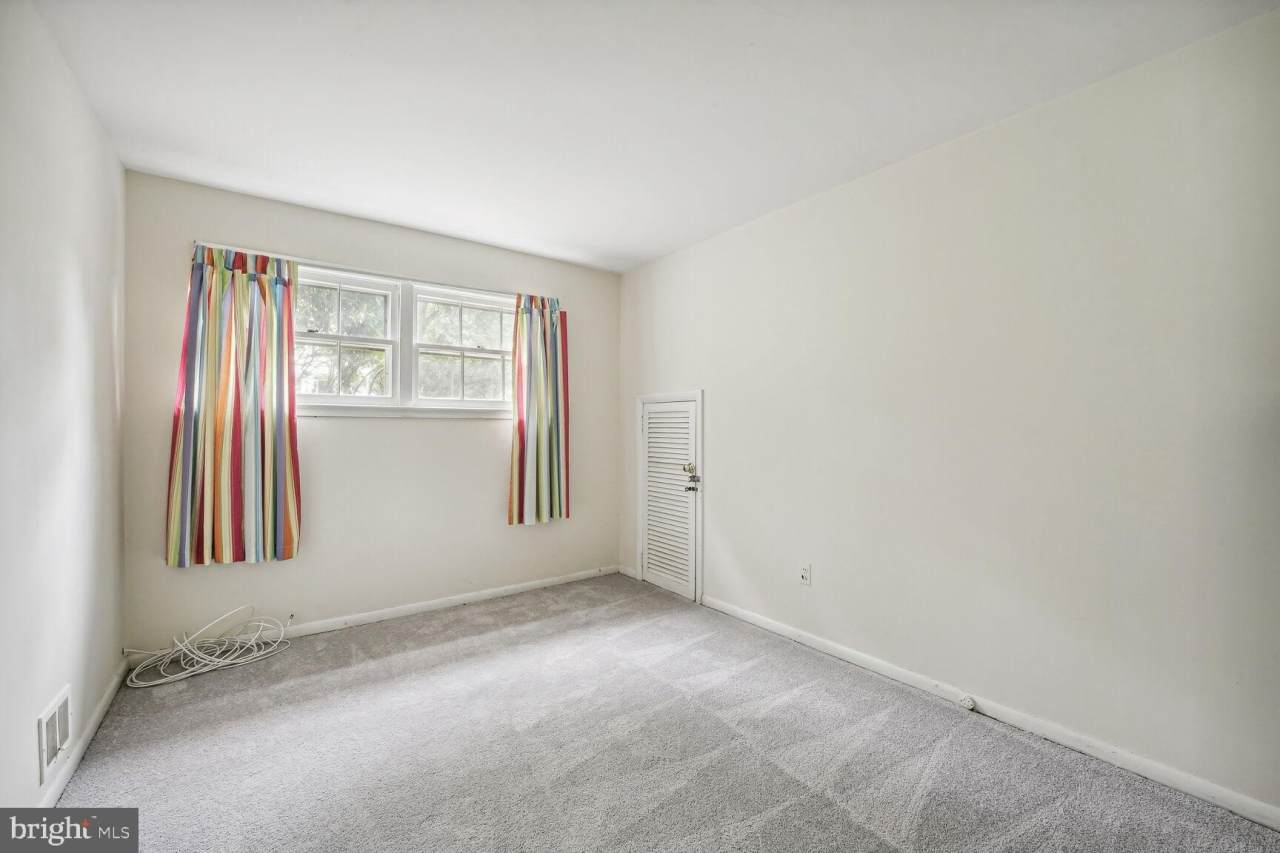 7009 CAPITOL VIEW Drive