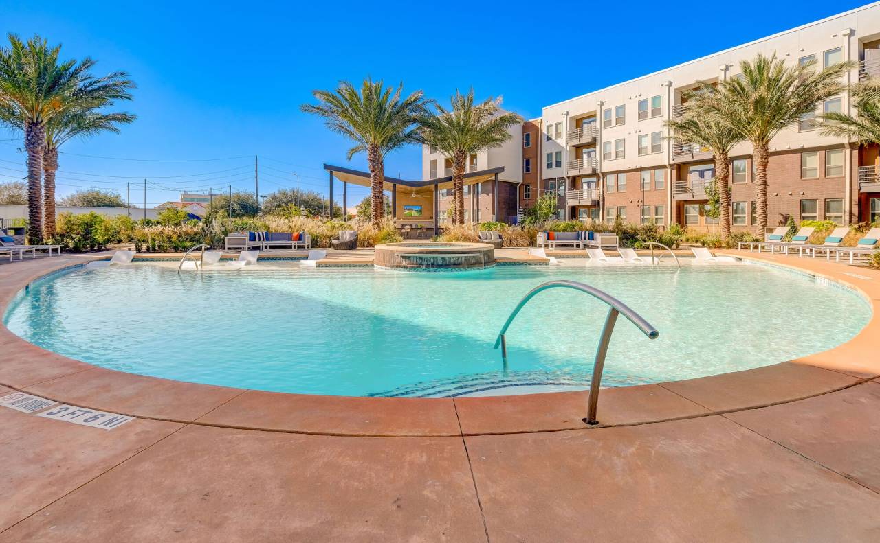 Encore Motif At Grand Crossing