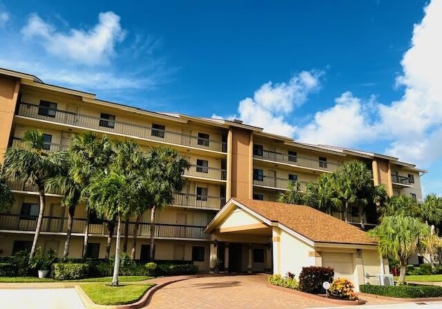 1201 Seafarer Circle