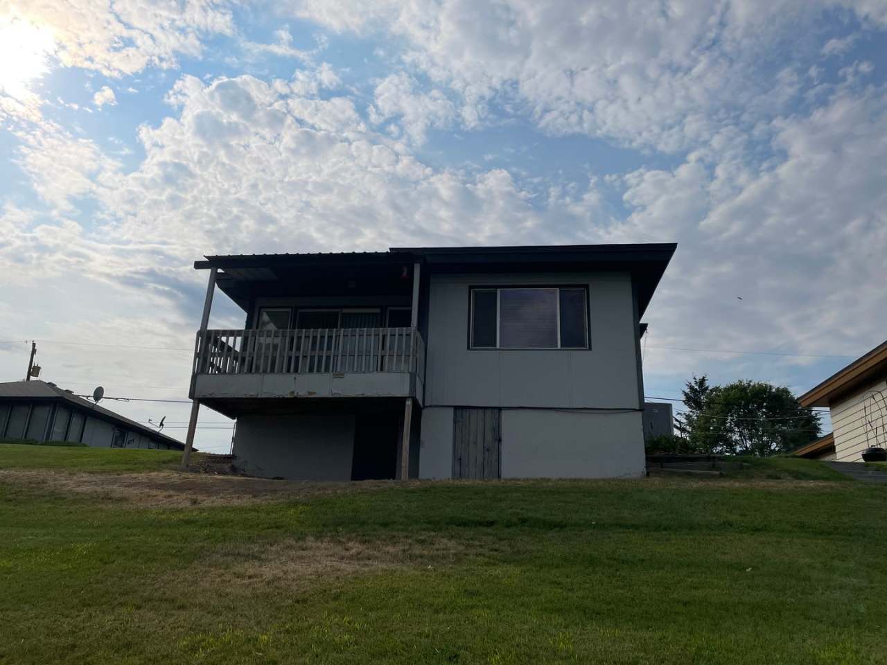 Lake View Apartment for Rent!!!