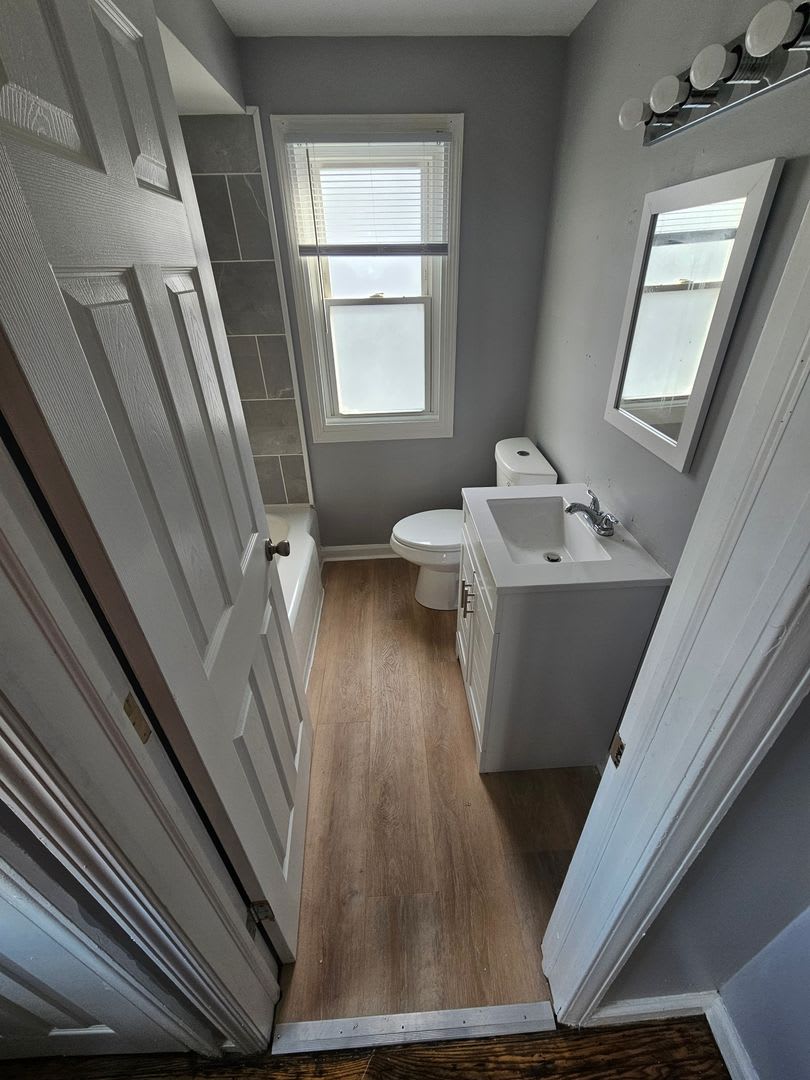 4196 Buckingham 3 BEDS  1 BATH FOR RENT!