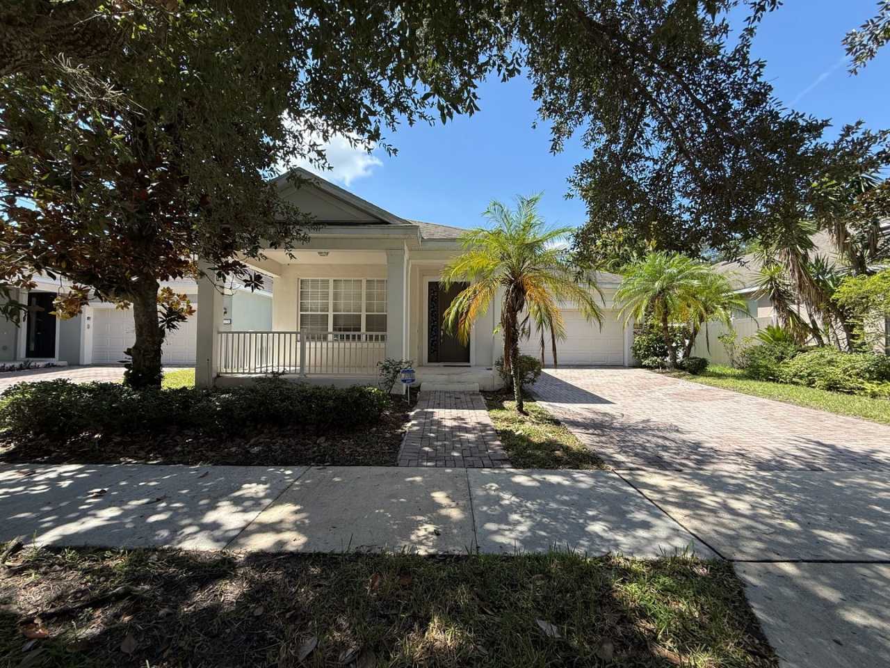 Come View This Amazing 3 Bed 2 Bath Single Family Home for Rent in Windermere, FL!