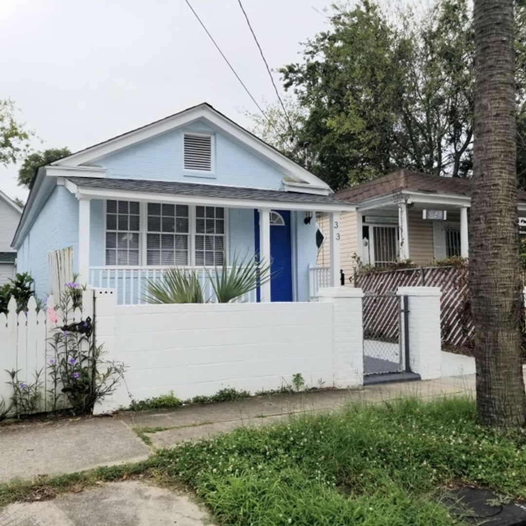 Available 8/1. Beautiful 3 BR/2 BA Home in the Heart of Downtown Charleston!