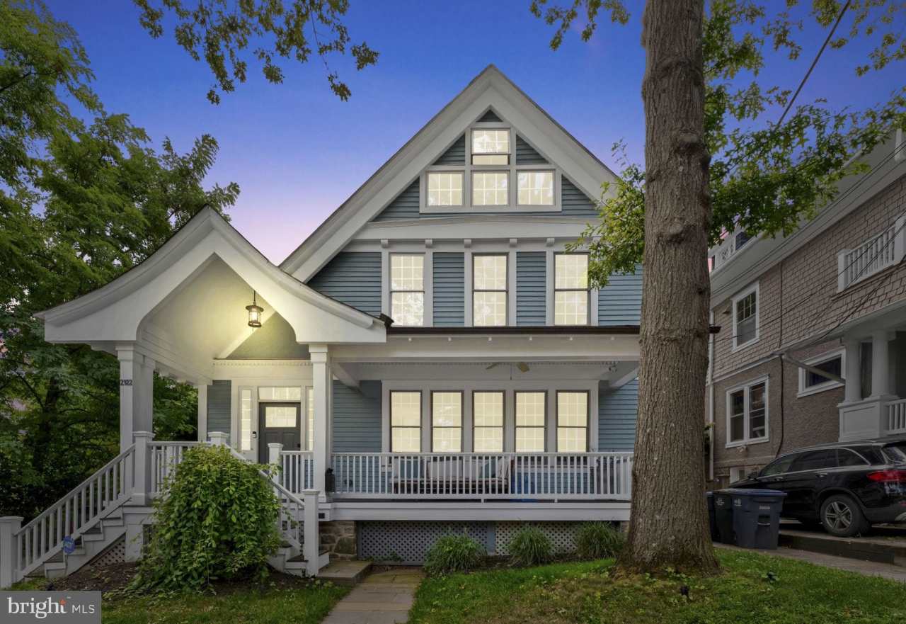 2922 NEWARK STREET NW