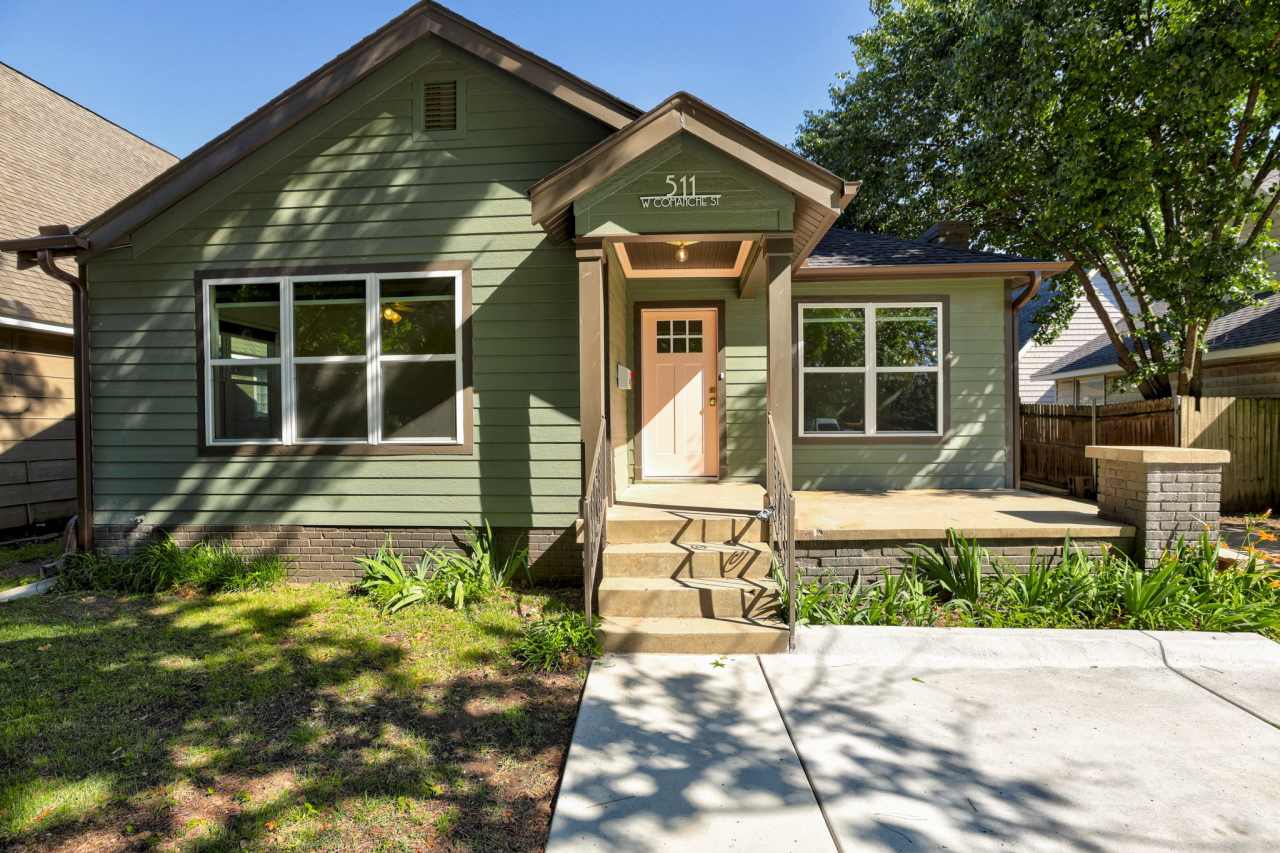 511 W Comanche