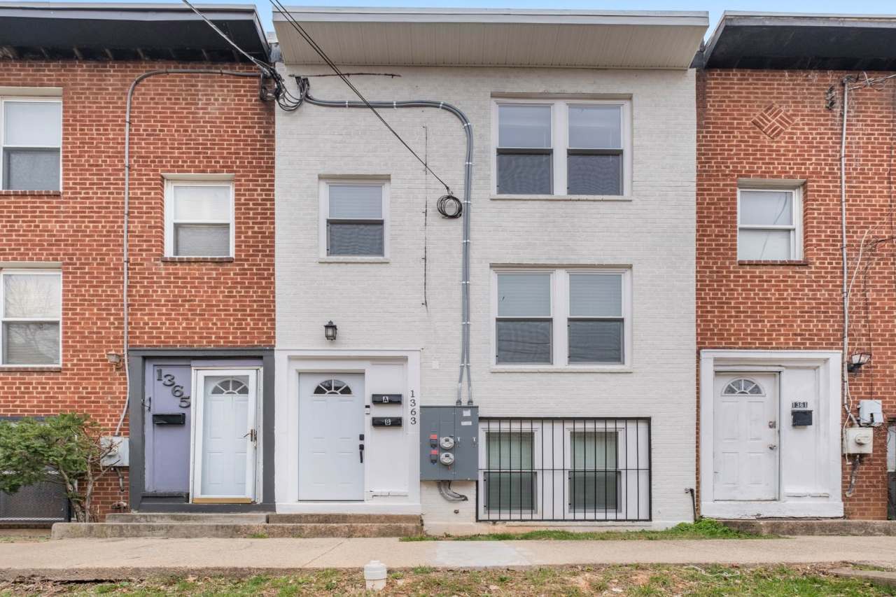Newly Renovated 1 BR/1 BA Apartment in Anacostia!