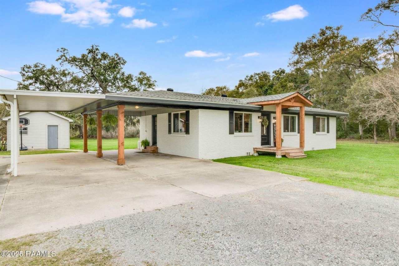 5611 Sugar Oaks Road