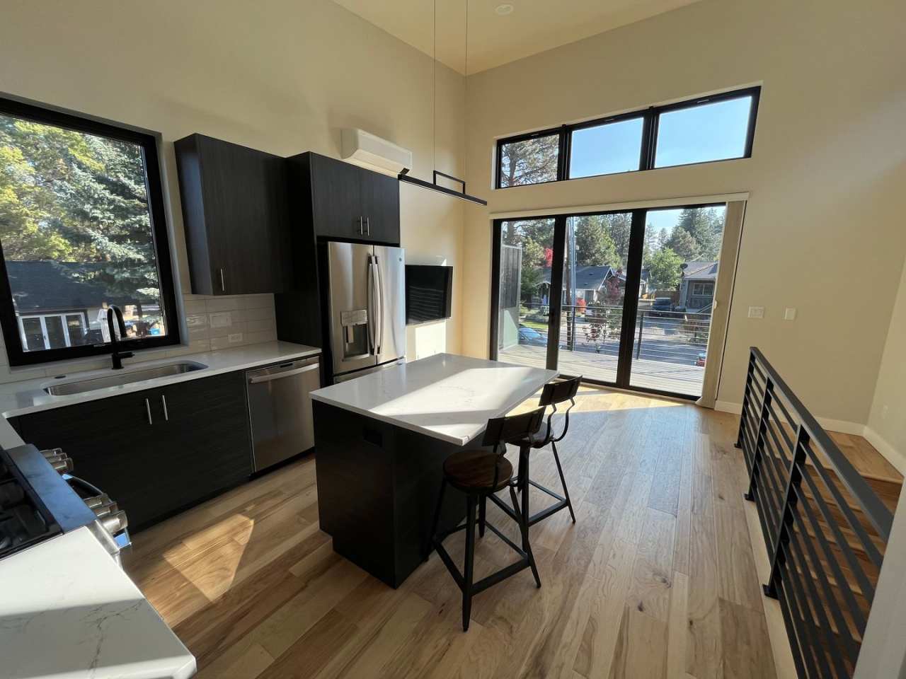 Modern 2 Bed, 2 Bath Just West of Century
