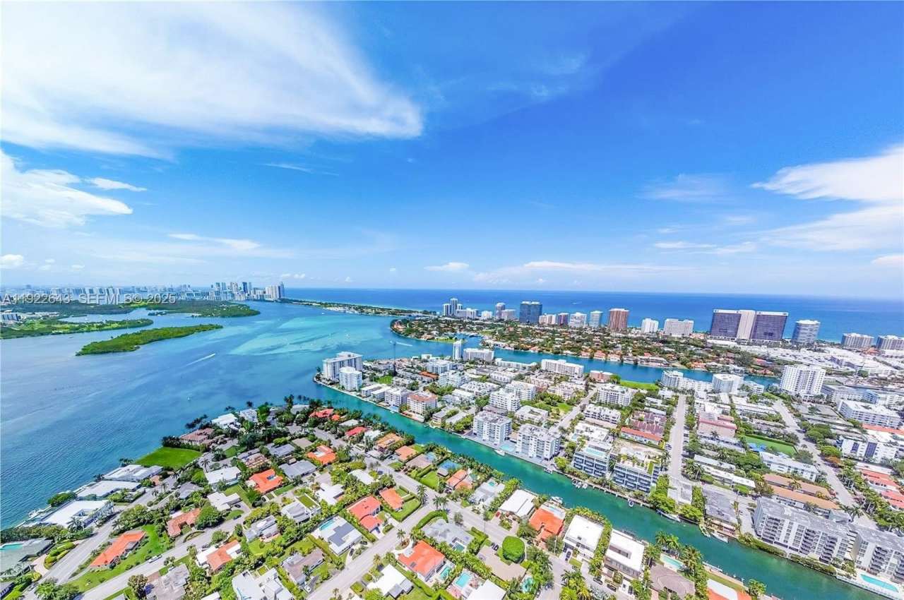 10101 W Bay Harbor Dr