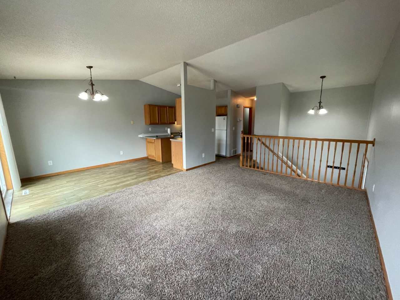 3 Bed 2 Bath Twin-Home