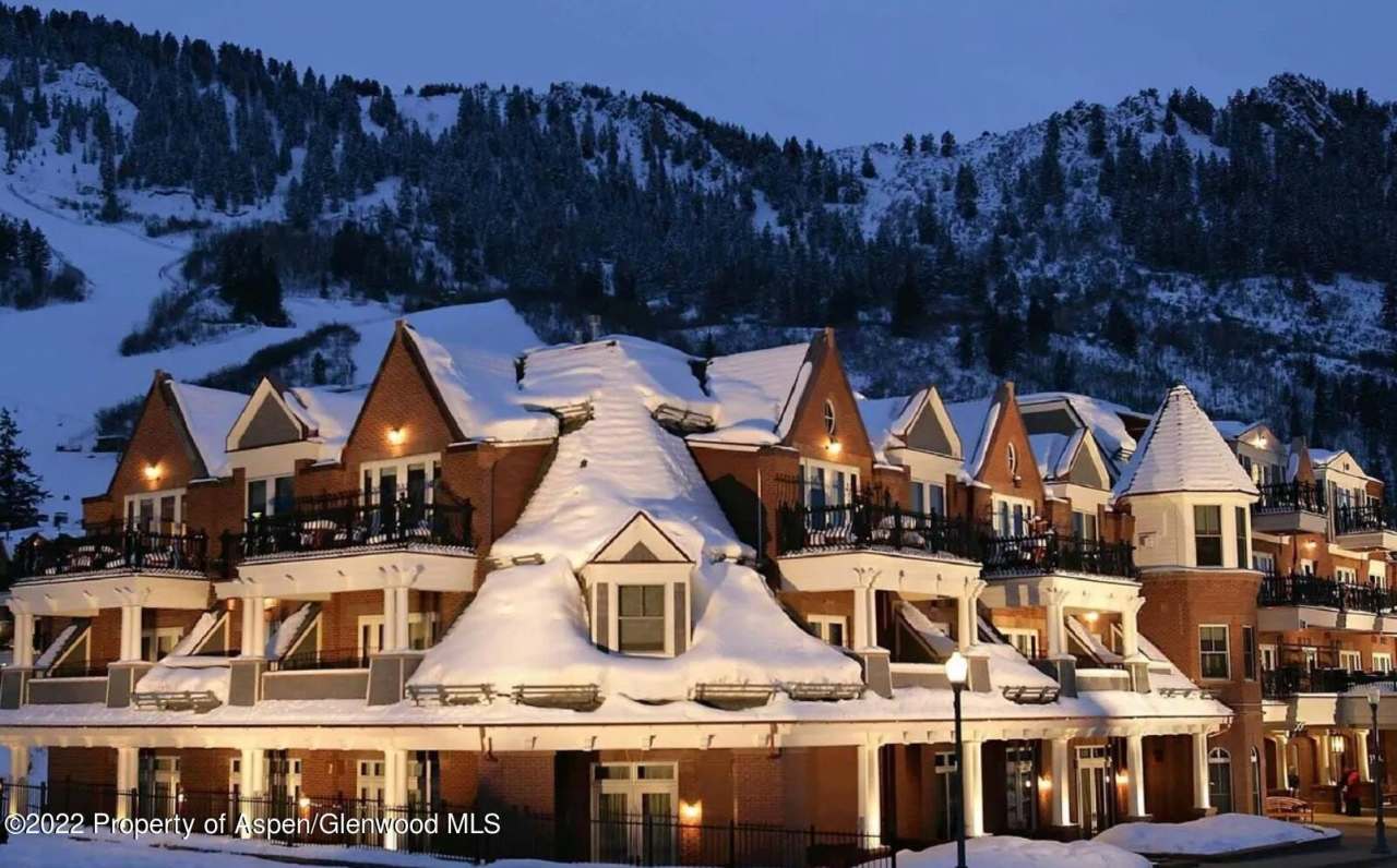 415 E Dean Street unit: 29 & 30