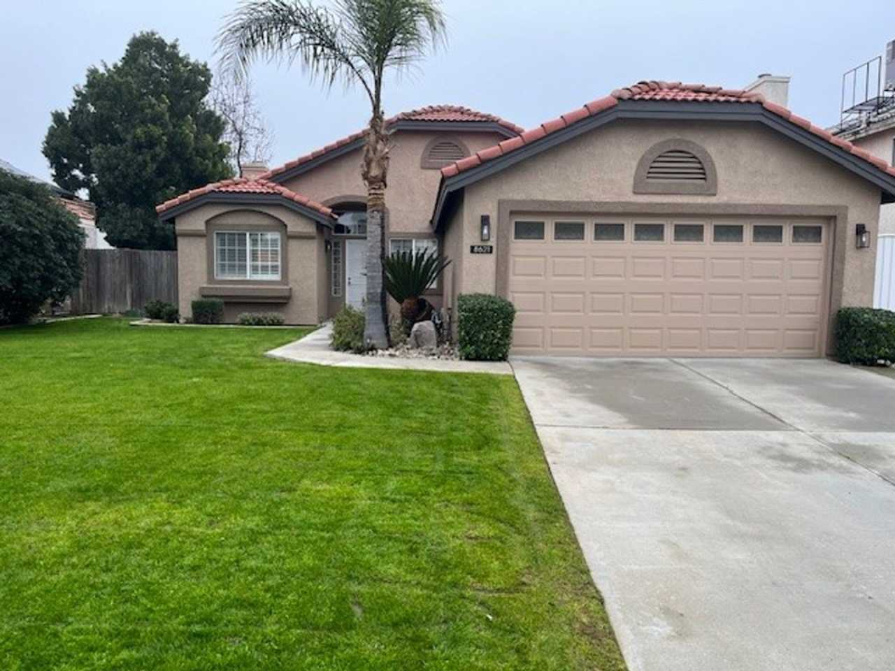 8621 Willow Spring Ct