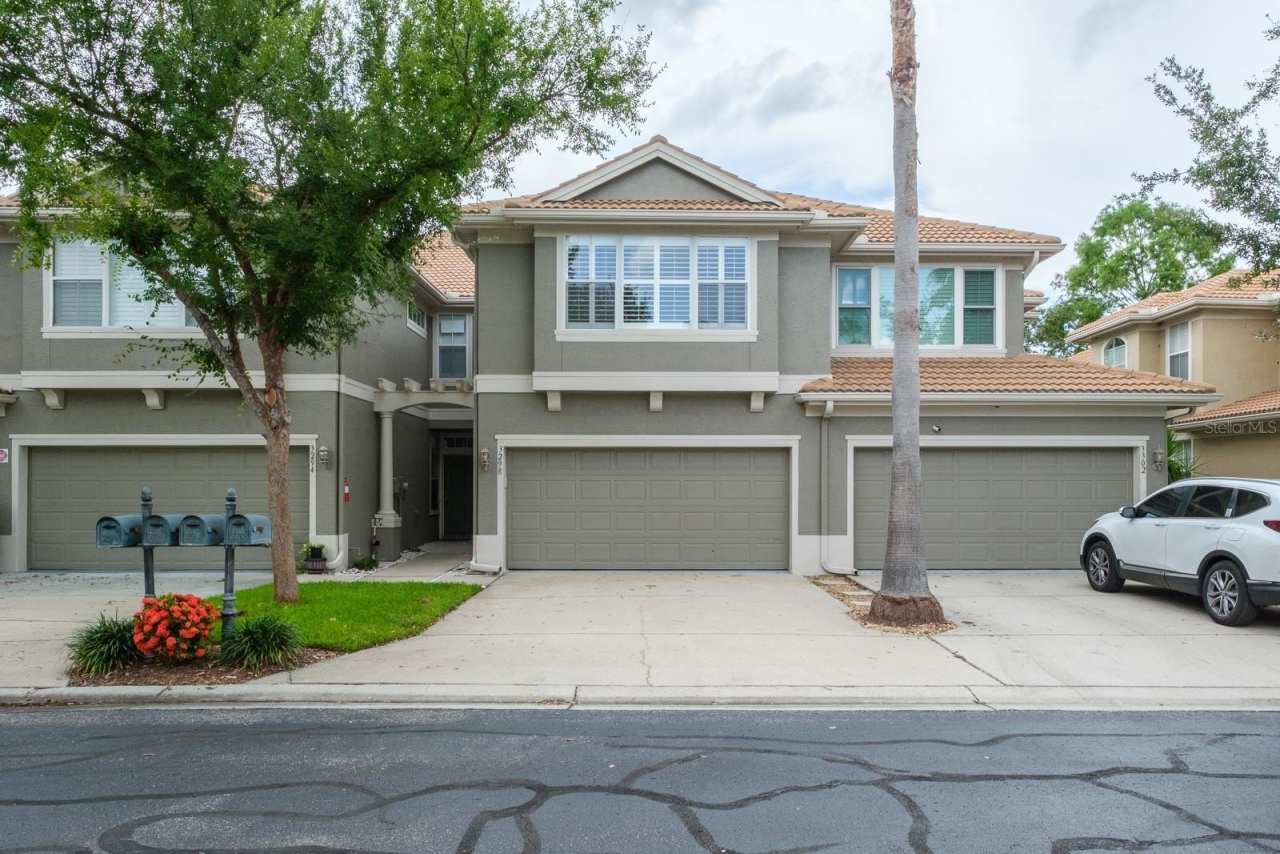 3298 COVERED BRIDGE DRIVE W