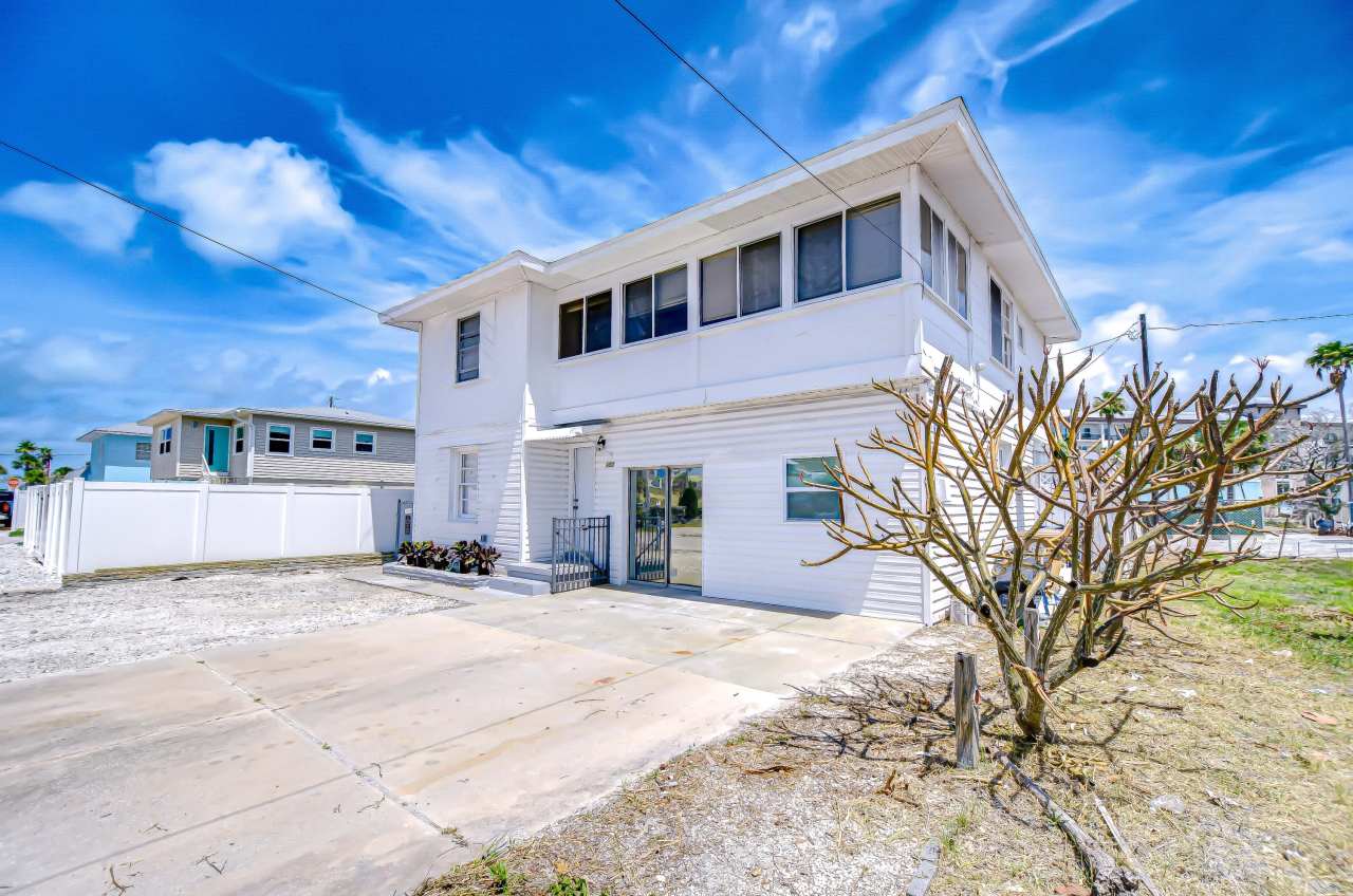 150 East Madeira Avenue - 1