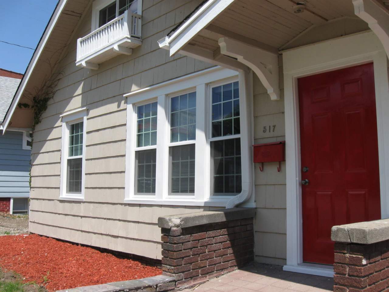 Available now! 517 S. 35th St. 4 Bedroom, 2 Bath Great Midtown location, 1 car garage.