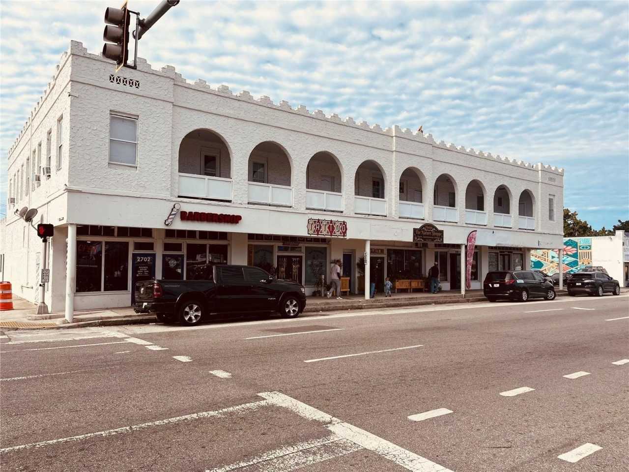 2702 N FLORIDA AVENUE