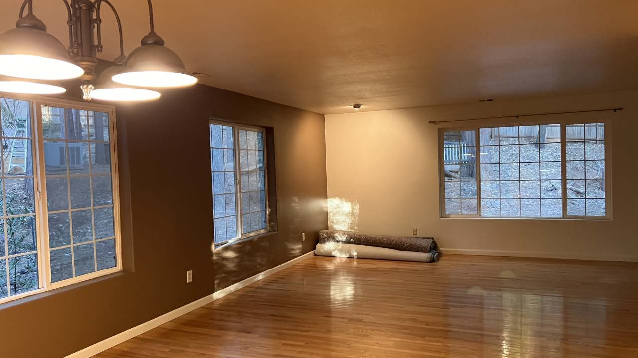 14385 Holmwood Drive