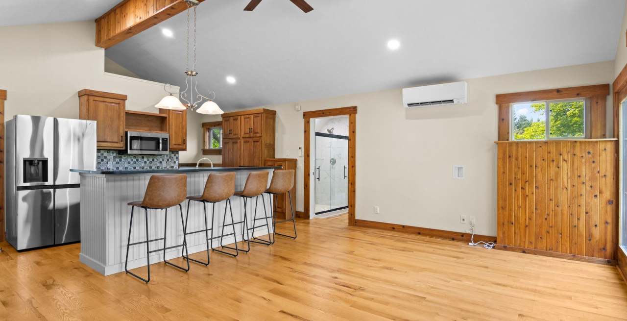 3-Bedroom Home with Peekaboo Views of Silver Lake