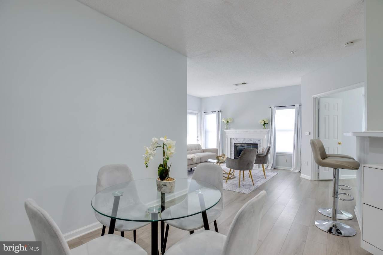 14302 ROSY Lane unit: 22