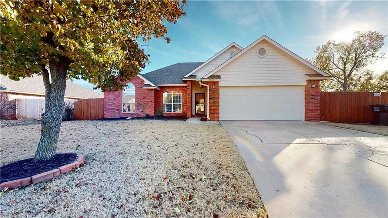 Super Cute Home in Edmond, OK!