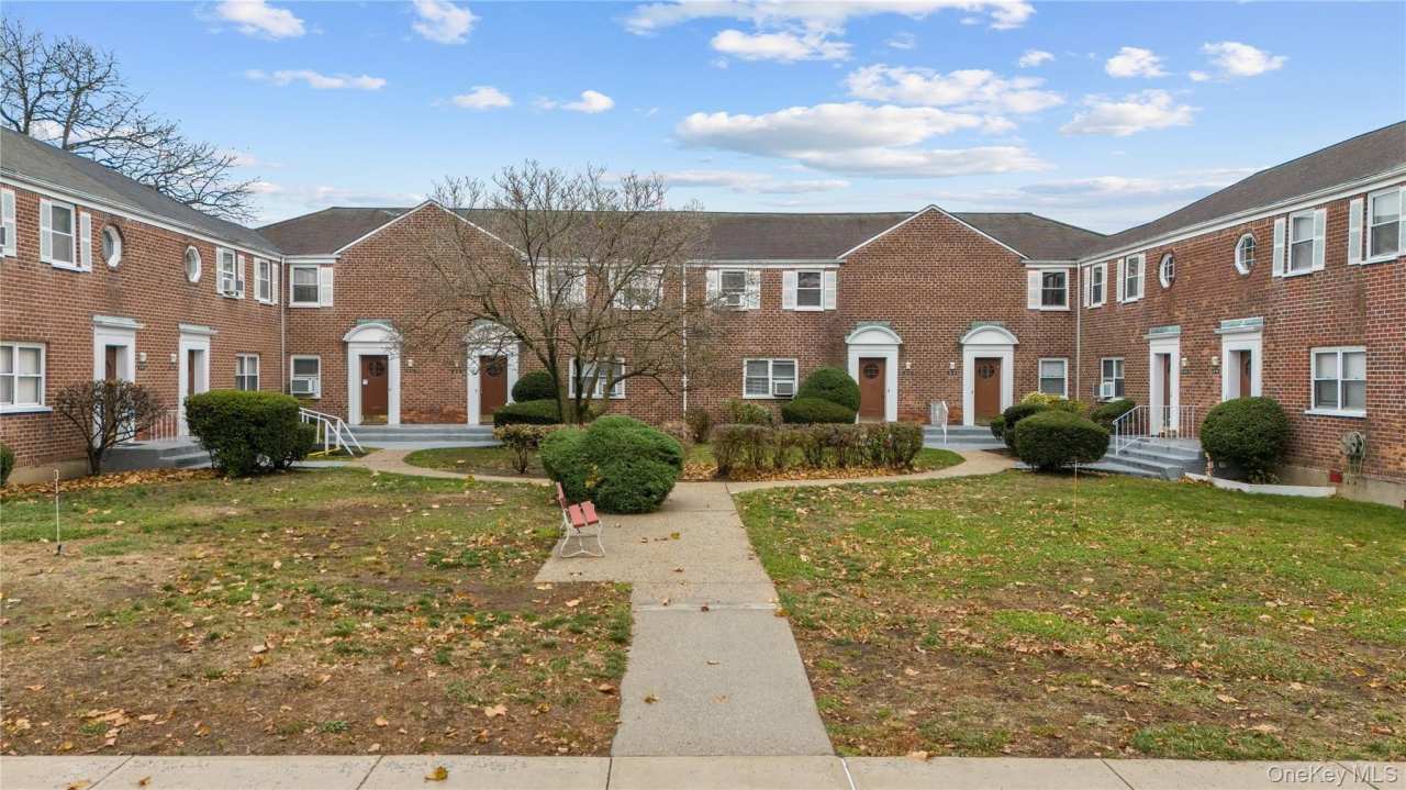 131-55 234th Street unit: Lower Level