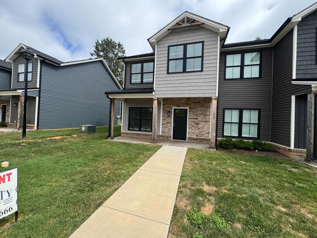 End Unit Luxury Townhouse in Campbell County