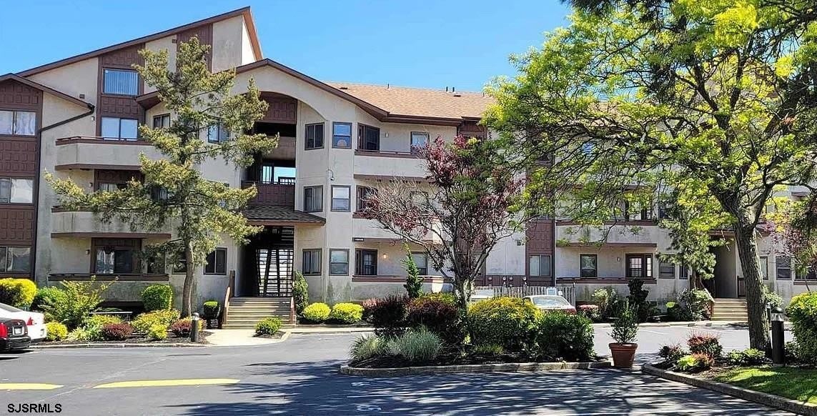 1438 Mediterranean Ave