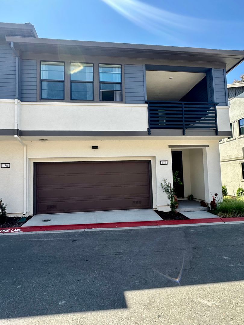 Available NOW!! Niles District 3 Bedroom 2 Bath Unit!