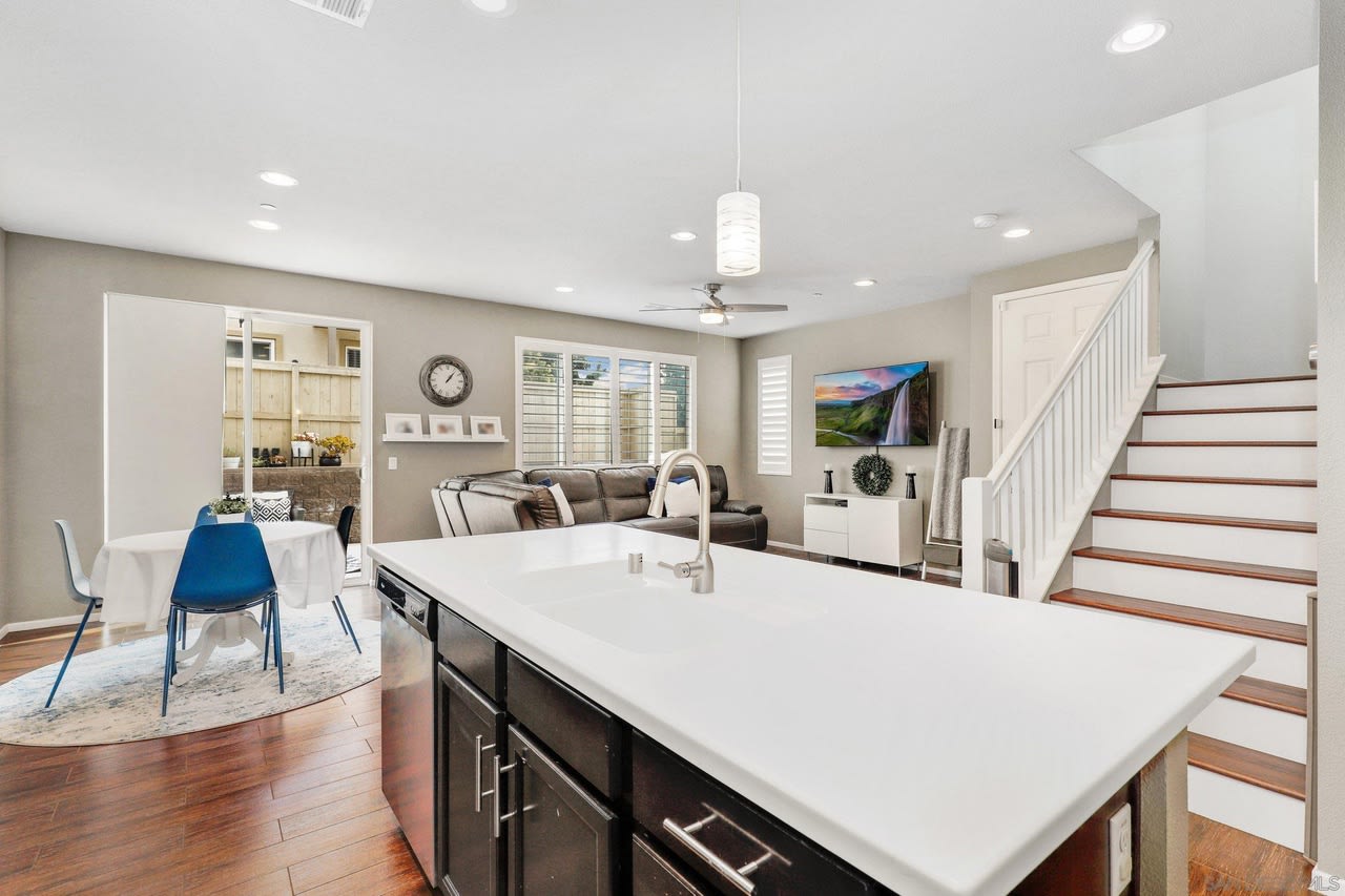 1381 Caminito Veranza