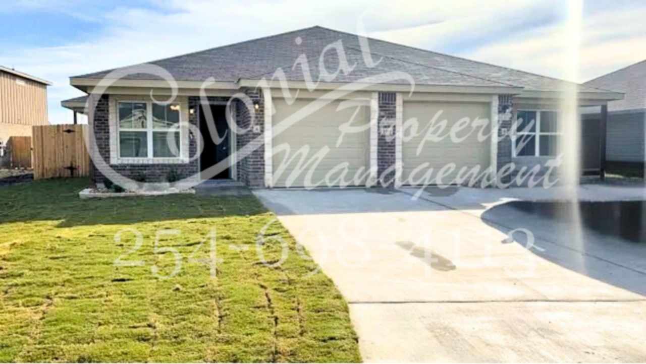 AVAILABLE SOON! *MORE PHOTOS COMING SOON*